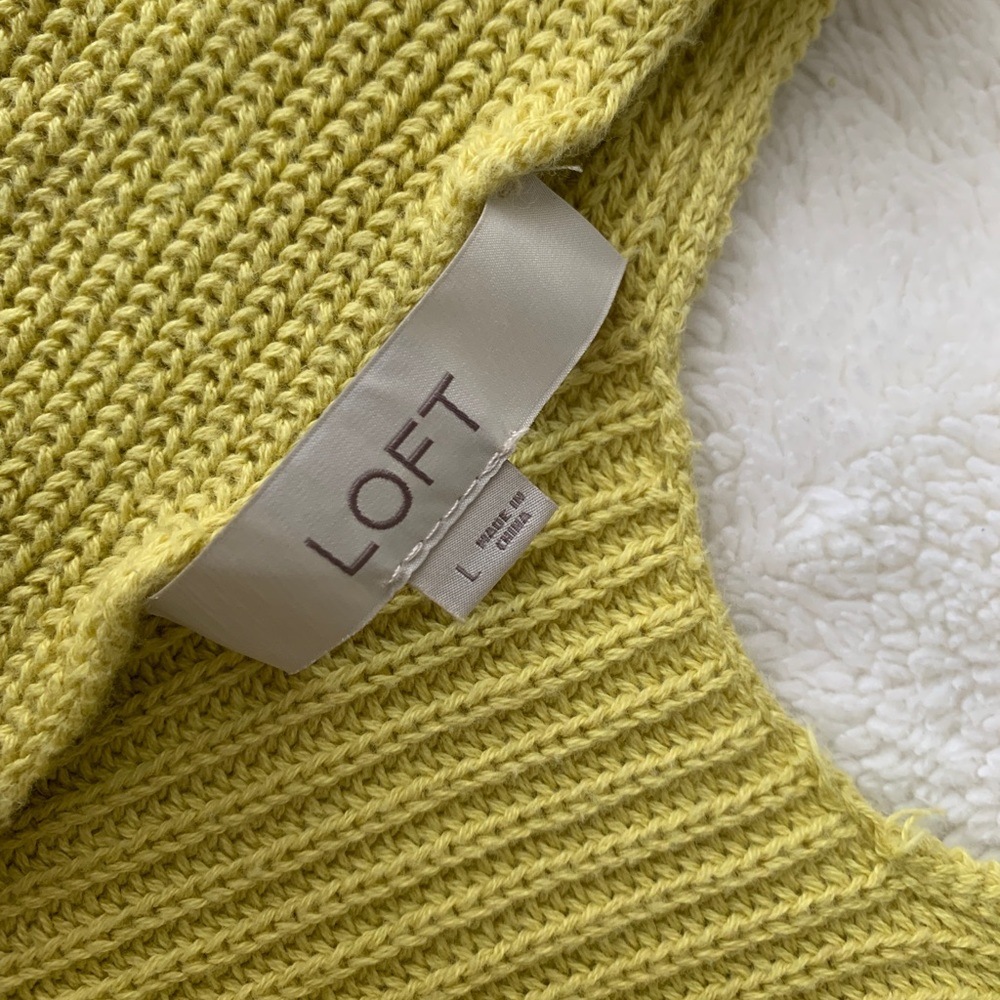 LOFT: Green Low Back Sweater - Picture 2 of 4